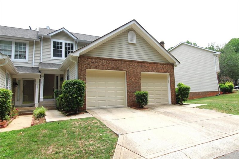 1213 Maple Shade Lane