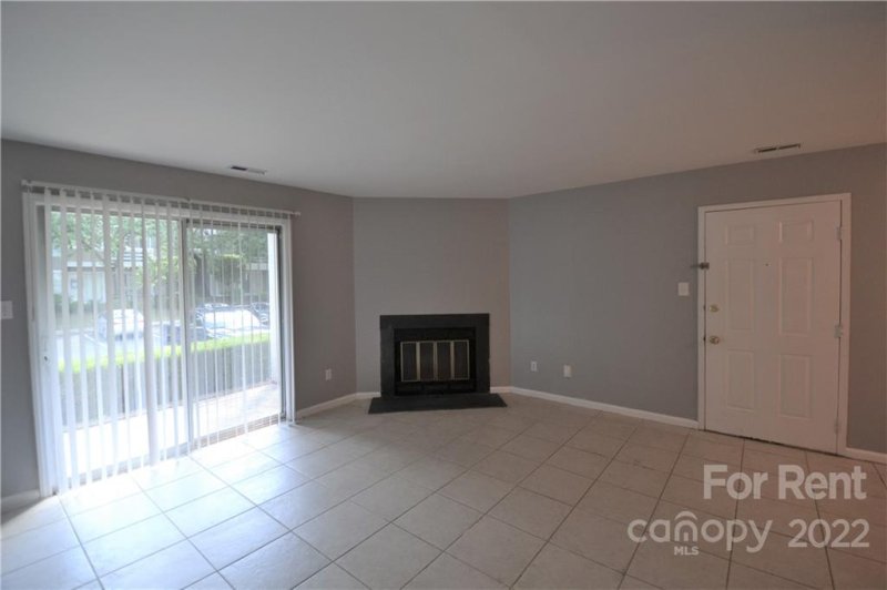 Property image 5 at 9629 Vinca Circle, Charlotte, NC 28213