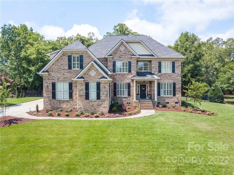 Property image 3 at 1306 Dobson Drive, Waxhaw, NC 28173