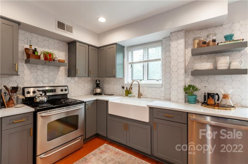 Property image 4 at 2431 Vail Avenue, Charlotte, NC 28207