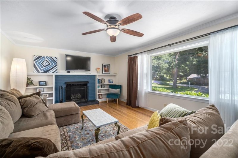 Property image 4 at 3089 Wesley Way, Hendersonville, NC 28792