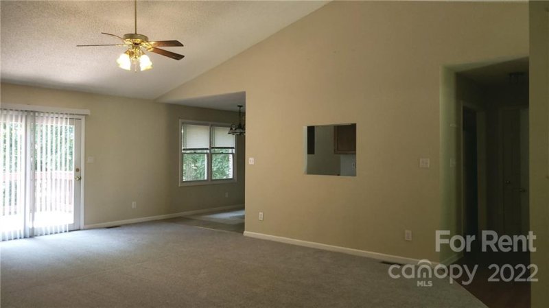 Property image 3 at 6972 Forest Manor Drive, Denver, NC 28037
