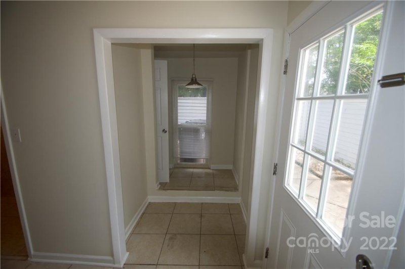 Property image 3 at 6925 Stonington Lane, Charlotte, NC 28227