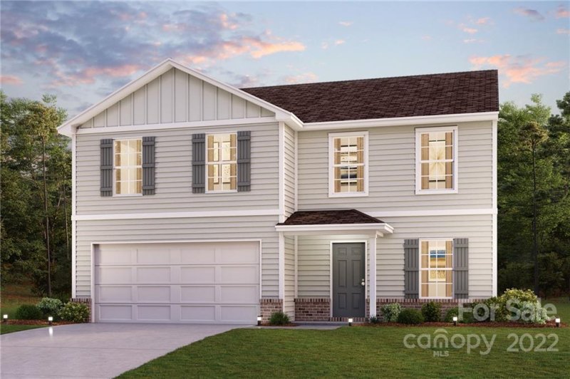 1748 Pipers Ridge Center