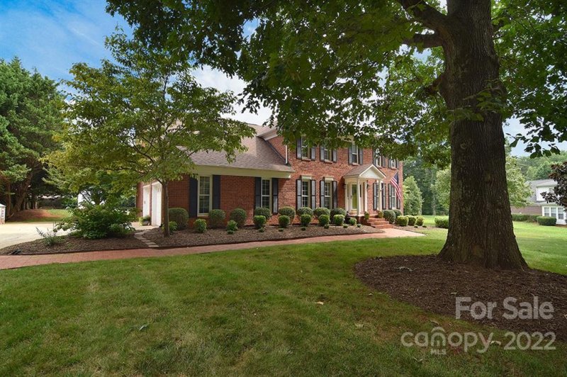 Property image 2 at 8810 Scarsdale Drive, Mint Hill, NC 28227