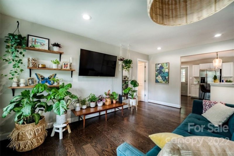 Property image 5 at 2231 Shamrock Drive, Charlotte, NC 28205