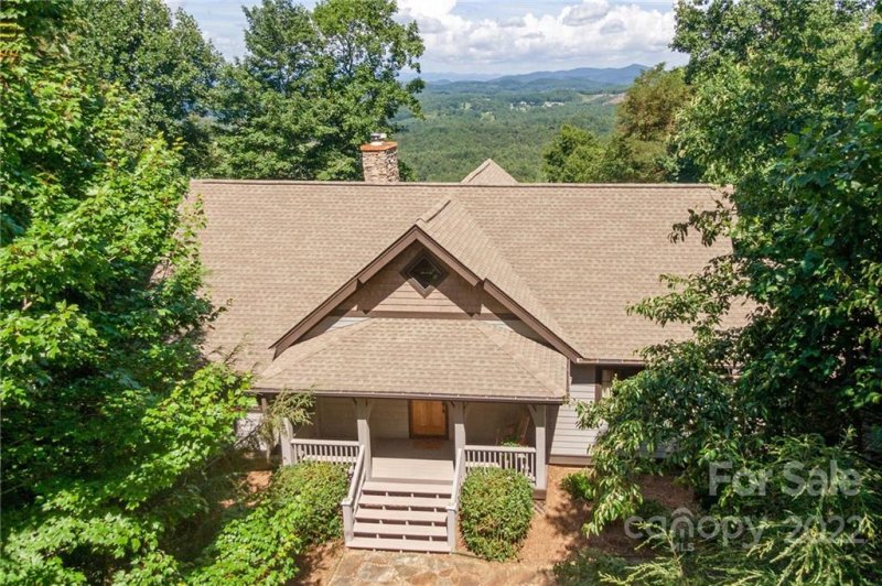 Property image 2 at 793 Overlook Park Drive, Hendersonville, NC 28792