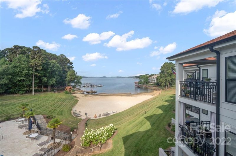 Property image 3 at 17811 Half Moon Lane, Cornelius, NC 28031