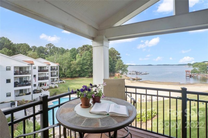 Property image 4 at 17811 Half Moon Lane, Cornelius, NC 28031