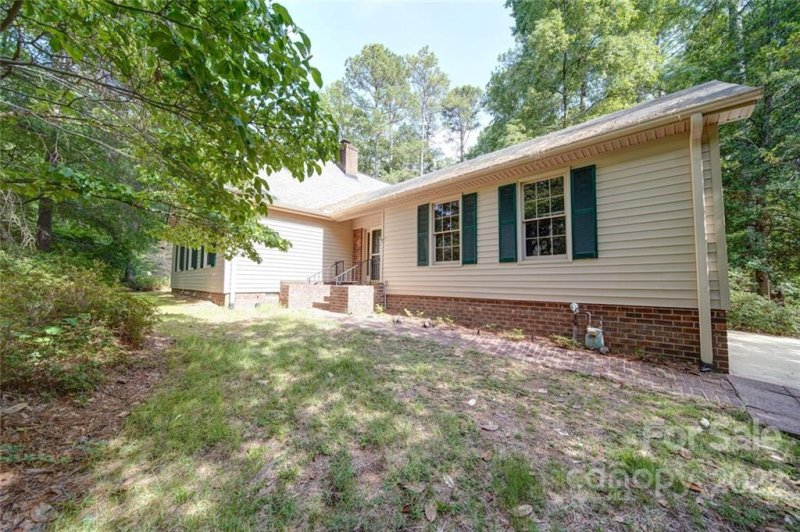 Property image 2 at 1328 Woodrun Court, Rock Hill, SC 29732
