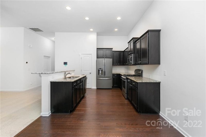 Property image 5 at 10014 Goose Landing Drive, Charlotte, NC 28269