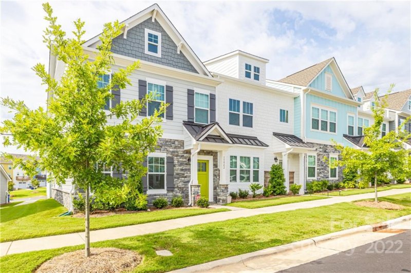 Property image 2 at 15042 Meacham Farm Drive, Huntersville, NC 28078