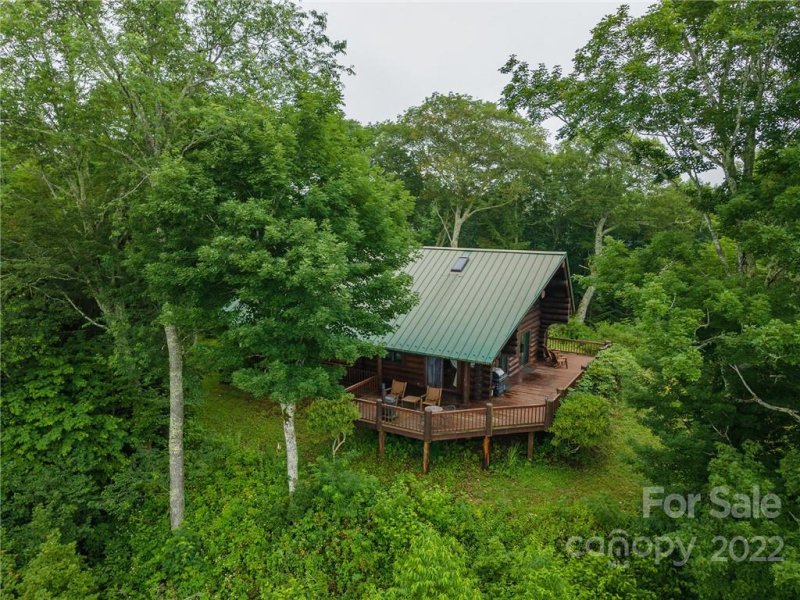 Property image 2 at 300 Licklog Mountain Trail, Burnsville, NC 28714