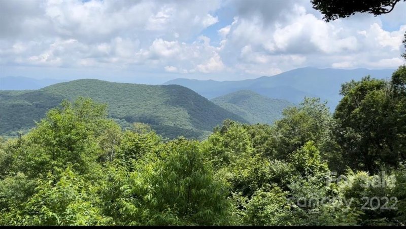 Property image 5 at 300 Licklog Mountain Trail, Burnsville, NC 28714