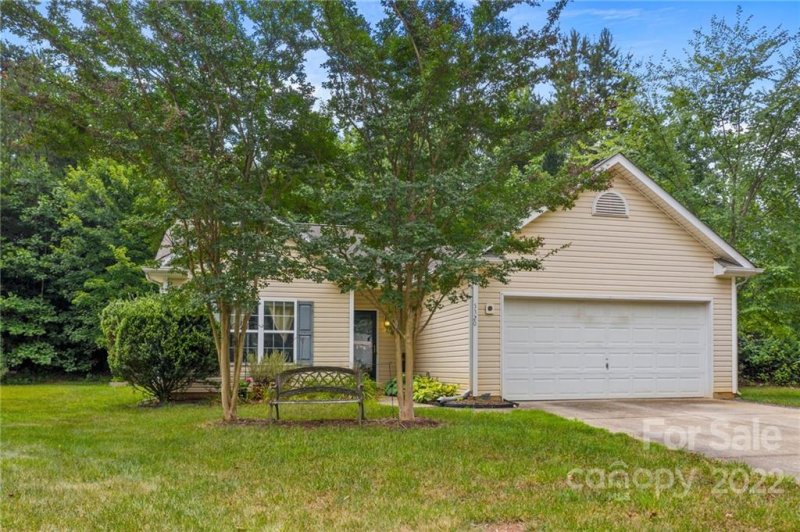 Property image 2 at 5320 Javitz Road, Charlotte, NC 28216