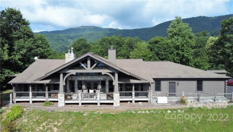 Property image 3 at 11 Gusty Knoll, Waynesville, NC 28785