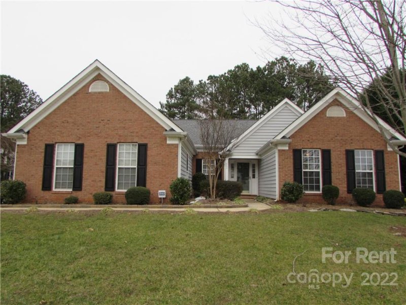 112 Spring Grove Drive