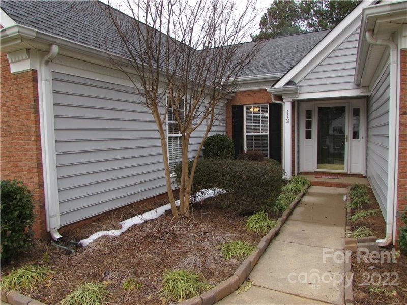 Property image 2 at 112 Spring Grove Drive, Mooresville, NC 28117