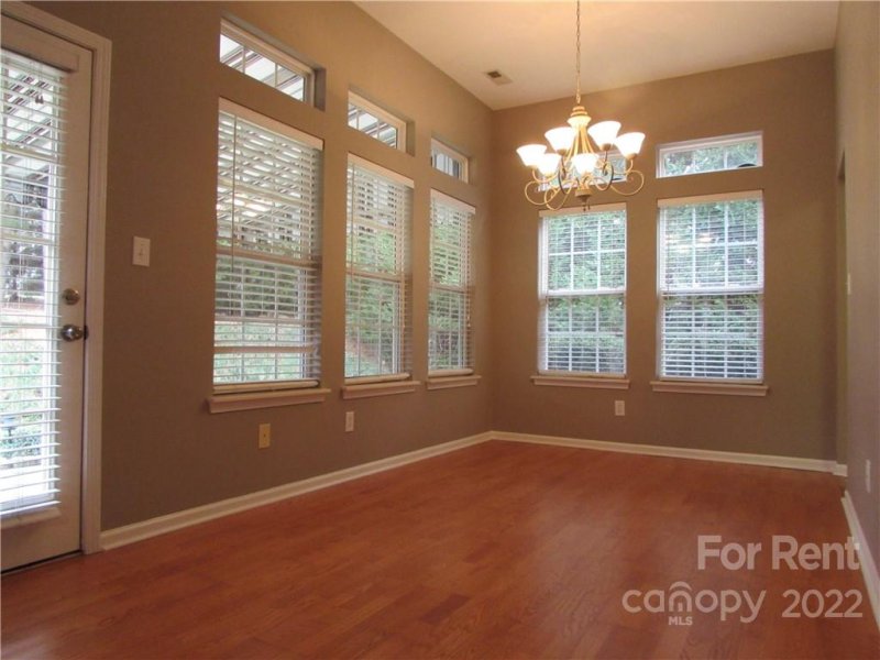 Property image 5 at 112 Spring Grove Drive, Mooresville, NC 28117