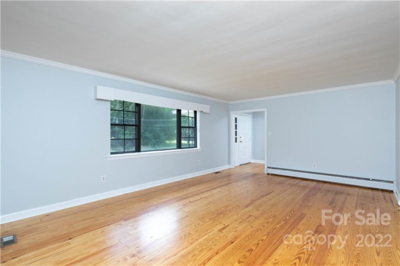 Property image 3 at 515 Dutchman Avenue, Mount Holly, NC 28120