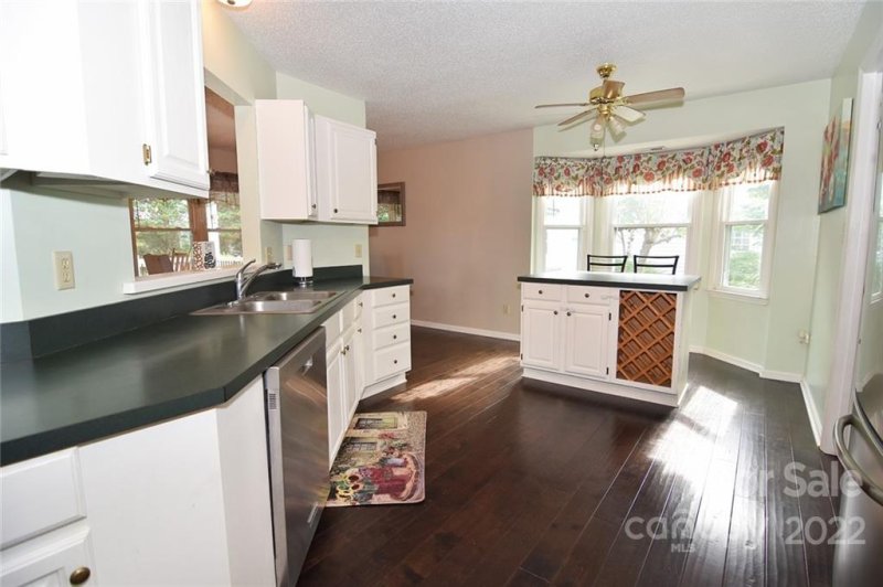 Property image 5 at 1711 Indian Springs Drive, Conover, NC 28613