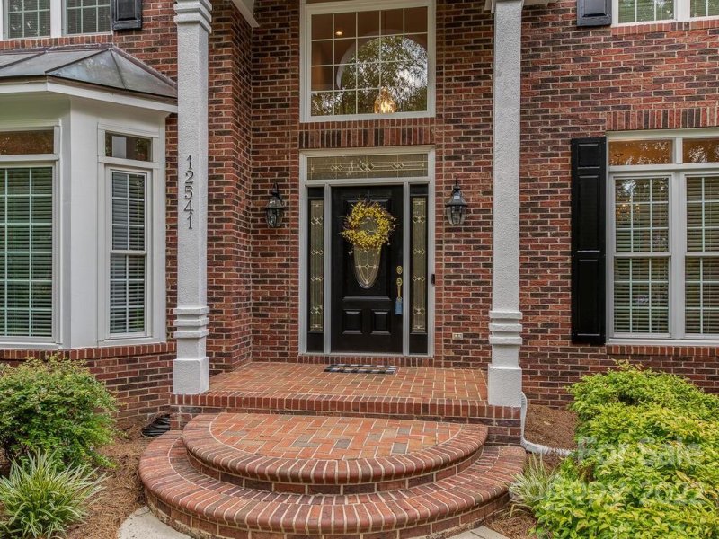 Property image 2 at 12541 Abbotsbury Court, Charlotte, NC 28277