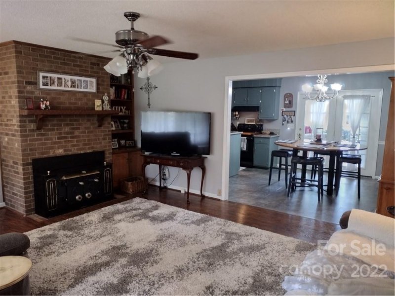 Property image 5 at 7723 Deer Track Drive, Denver, NC 28037