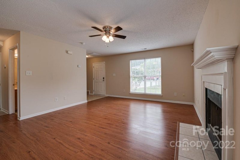 Property image 4 at 5704 Fairchase Avenue, Charlotte, NC 28269