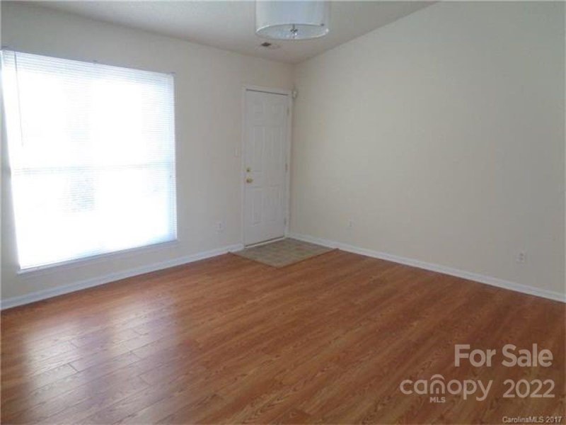Property image 3 at 2721 Fairstone Avenue, Charlotte, NC 28269
