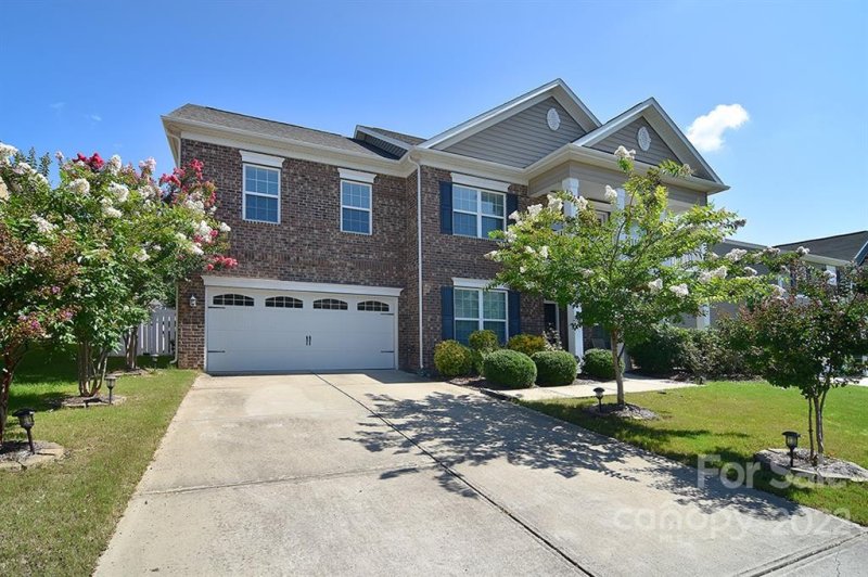 Property image 3 at 227 Keating Place Drive, Fort Mill, SC 29708