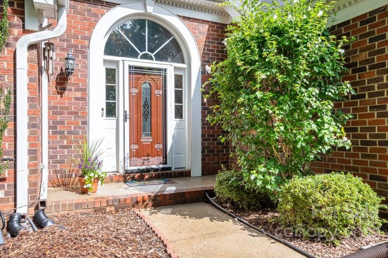 Property image 4 at 646 Franklin Grove Drive, Mooresville, NC 28115