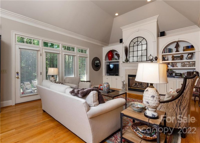 Property image 5 at 1609 Bardstown Road, Charlotte, NC 28226