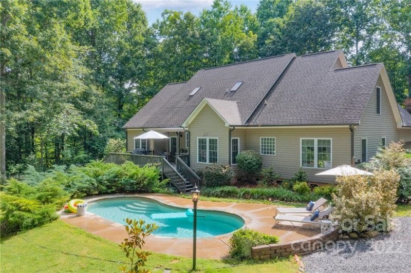 Property image 2 at 1529 Autumn Brook Lane, York, SC 29745