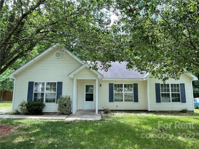 2835 Bobwhite Circle