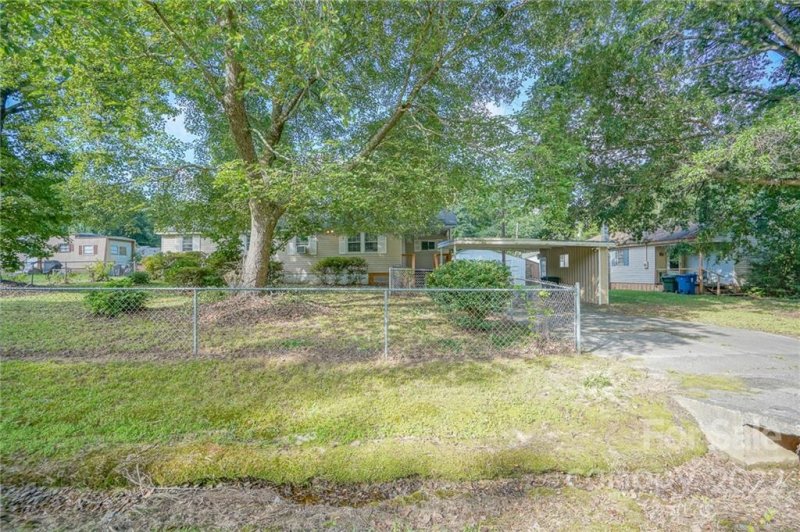 Property image 2 at 14010 Woodfern Place, Matthews, NC 28105