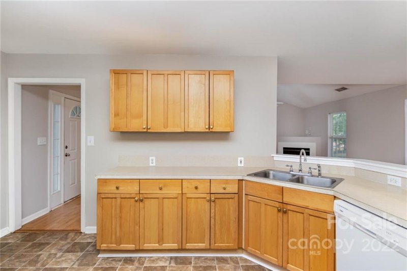 Property image 4 at 510 Sourwood Lane, York, SC 29745