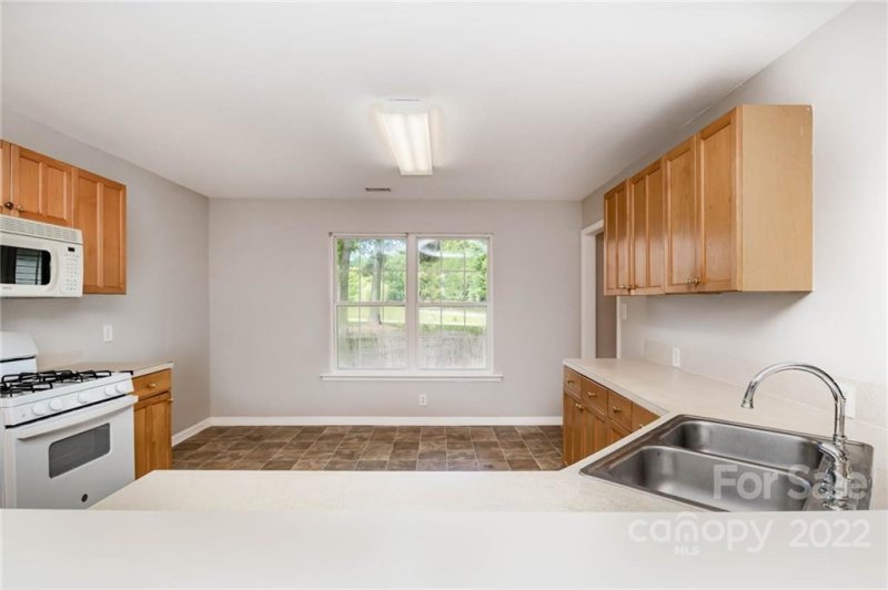Property image 5 at 510 Sourwood Lane, York, SC 29745