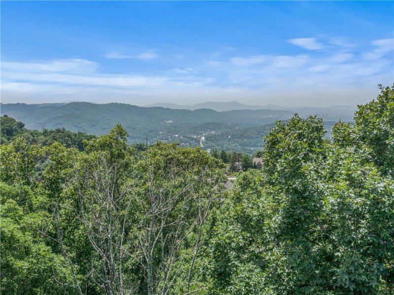 Property image 5 at 146 Summit Tower Circle, Asheville, NC 28804