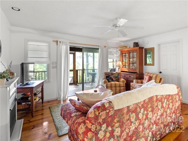 Property image 3 at 236 Gamelands Trail, Saluda, NC 28773