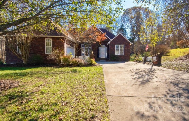 Property image 3 at 1132 Setter Lane, Concord, NC 28025