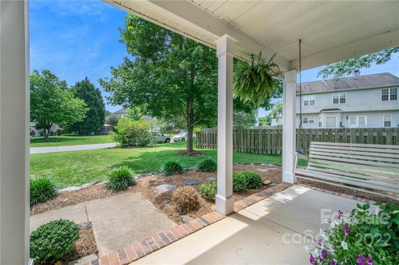 Property image 3 at 6013 Aynrand Court, Charlotte, NC 28269