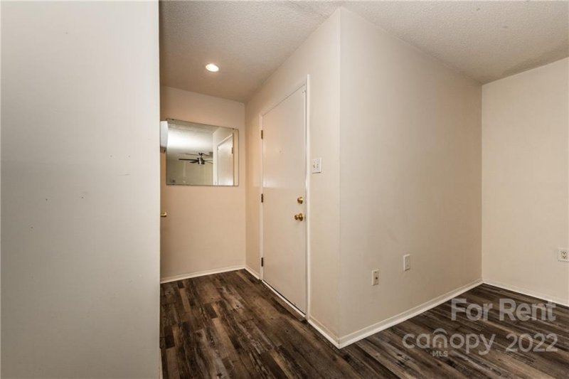 Property image 2 at 5020 Sardis Road, Charlotte, NC 28270