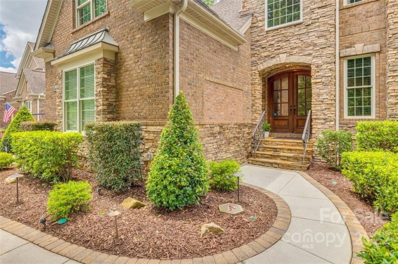 Property image 2 at 4232 Greenbriar Hills Plantation Road, Charlotte, NC 28277