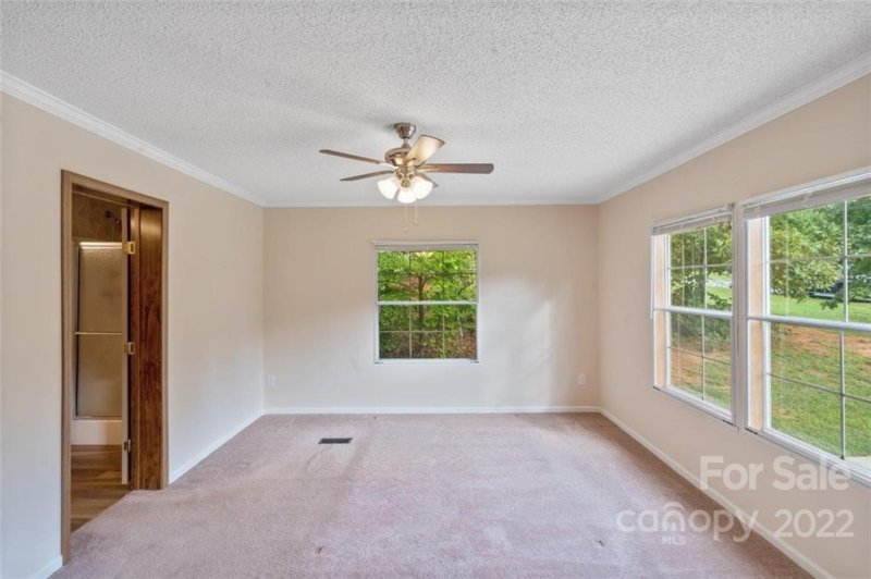 Property image 4 at 108 Sunwood Court, Statesville, NC 28625