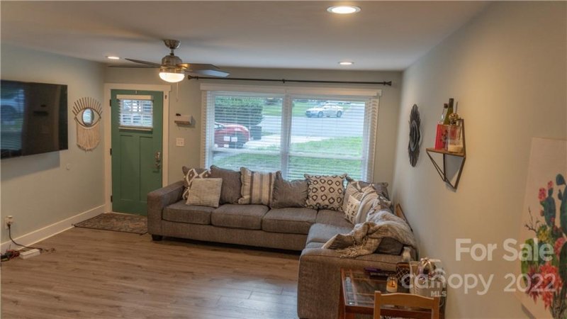 Property image 2 at 2027 Ibis Court, Charlotte, NC 28205