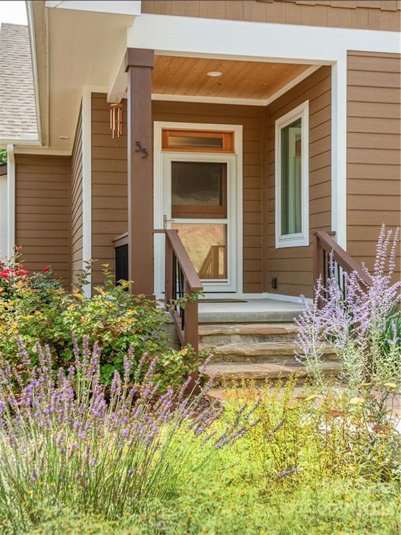 Property image 4 at 35 Verde Drive, Asheville, NC 28806