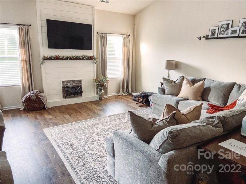 Property image 3 at 1137 Black Diamond Drive, Dallas, NC 28034