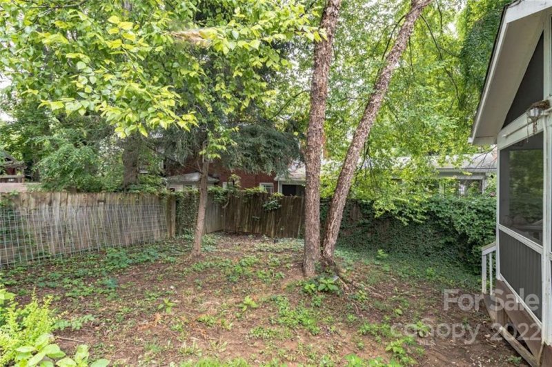 Property image 5 at 6 Brucemont Circle, Asheville, NC 28806