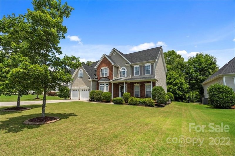 Property image 3 at 121 Foggy Meadow Lane, Fort Mill, SC 29708