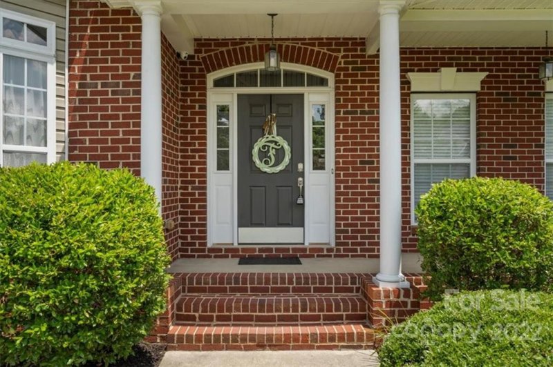 Property image 4 at 121 Foggy Meadow Lane, Fort Mill, SC 29708